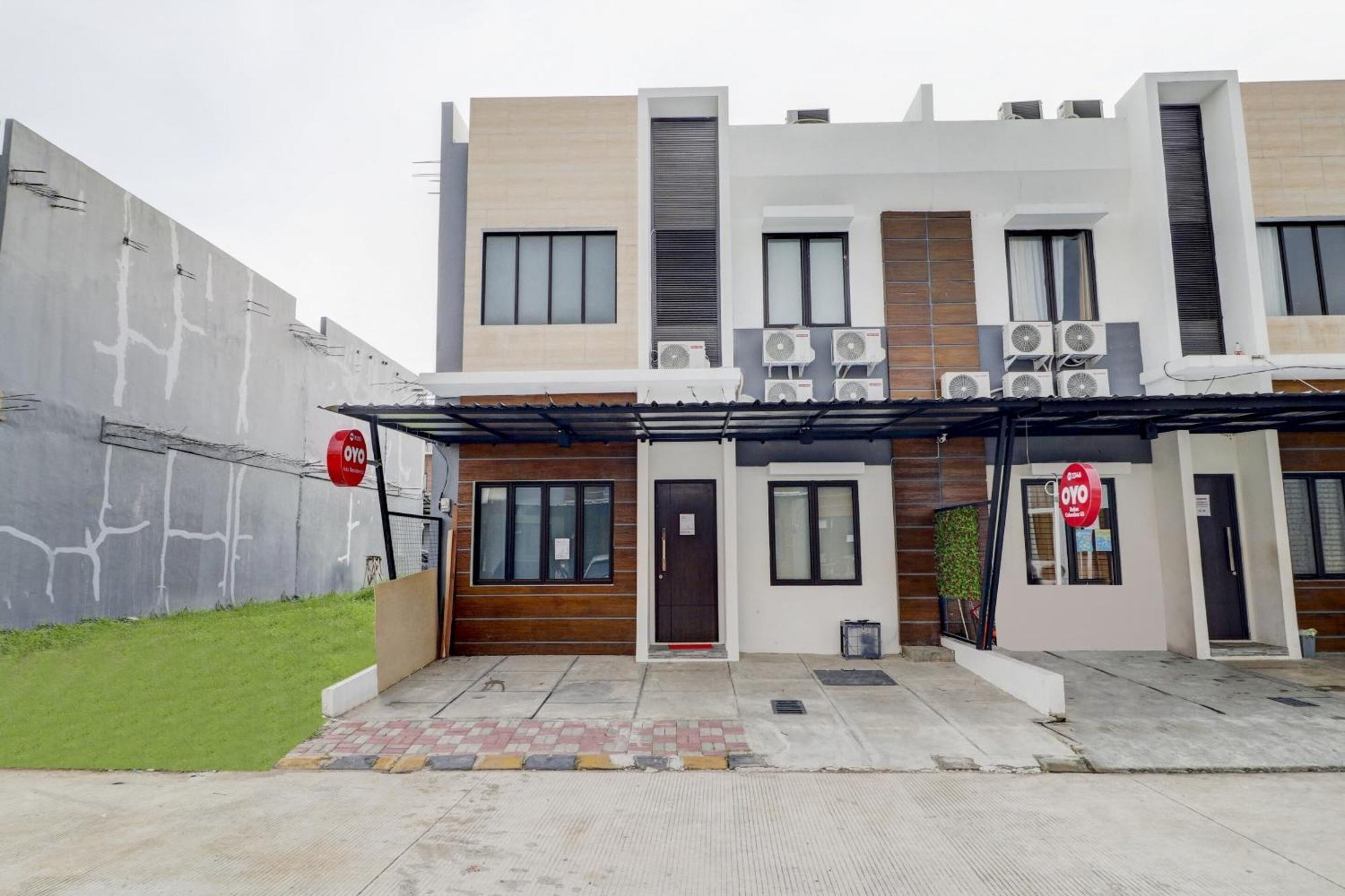 Oyo 90215 Ada Residence Telukjambe Buitenkant foto